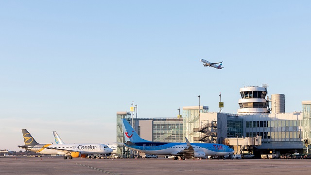 Flughafen Dus 1